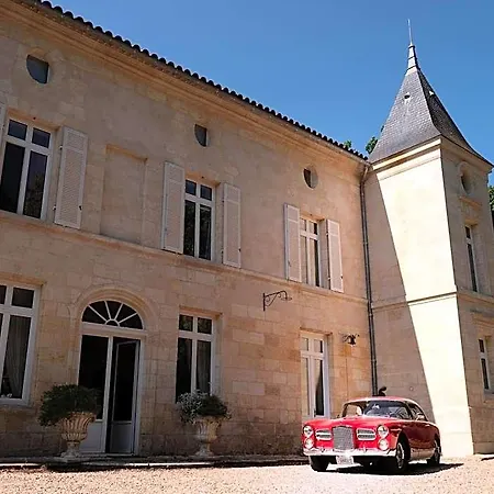 לינה וארוחת בוקר Chateau Fleur D'aya 4*