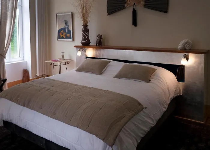 Château Fleur D'aya Bed & Breakfast